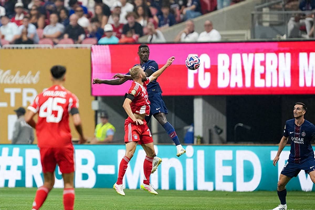 Ming在拜仁比赛中出色防守，大胜引发热议！